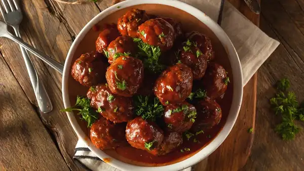 For Easy Crockpot Cocktail Meatballs, You Only Need 3 Ingredients
