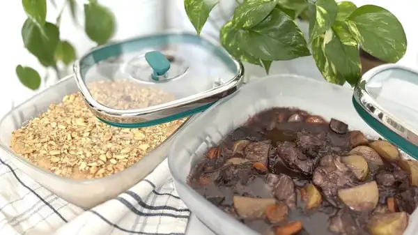 Review: The Anyday Square Dish Collection Is Effective And Fun, But Don't Sell Your Oven