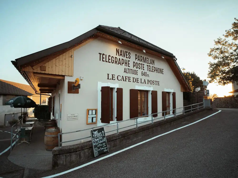 Maxime Chevardé reabre el Relais de la Poste en Nâves-Parmelan