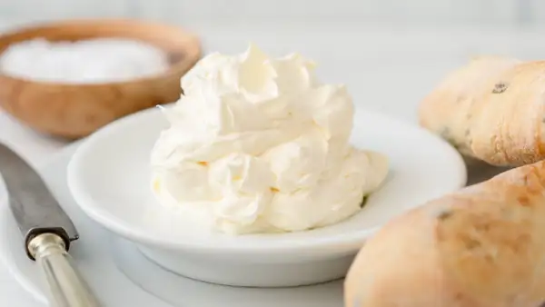 You've never tasted butter this creamy: here's the video recipe to make it