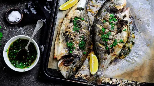 When You Should Bake Vs Broil Your Food