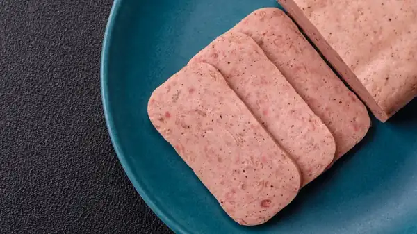 The Mistake You're Probably Making When Slicing Spam For Sandwiches