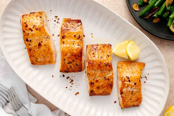 Mi receta para mejorar el salmón al horno con un solo ingrediente (¡Funciona siempre!)