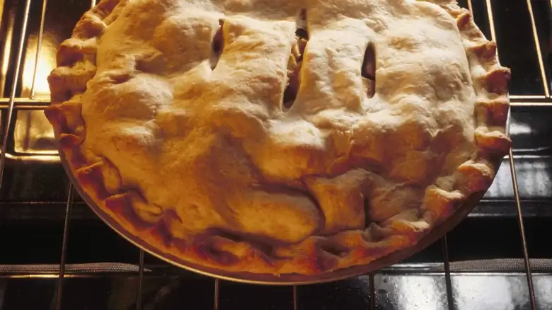 The Best Way To Reheat Apple Pie For Later