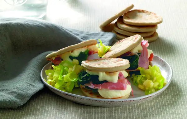 Piadinas with Squacquerone Cheese and Prosciutto