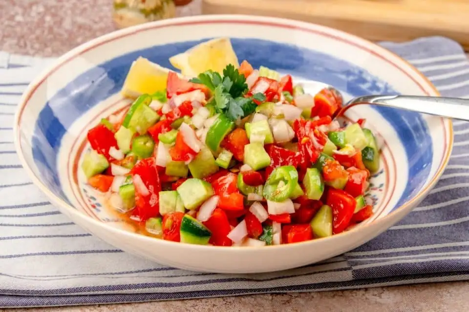 Çoban Salata (Turkish Sheperd's Salad)