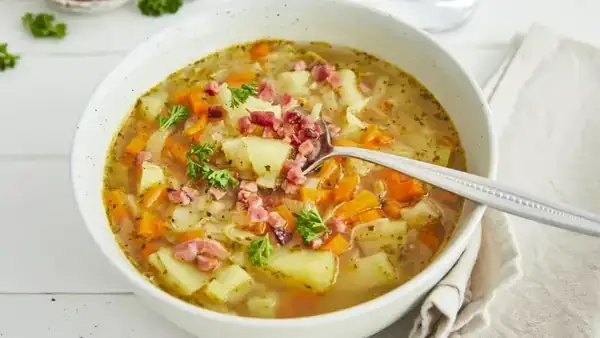 Simple potato soup with bacon