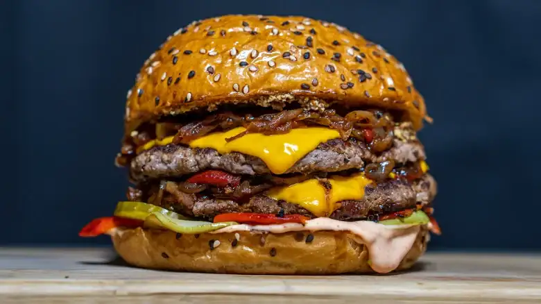 The Easiest Way To Get A Burger Blend That Delivers Rich Flavor And Texture