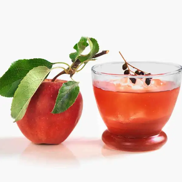 Elderberry, apple, and sorrel: a non-alcoholic cocktail