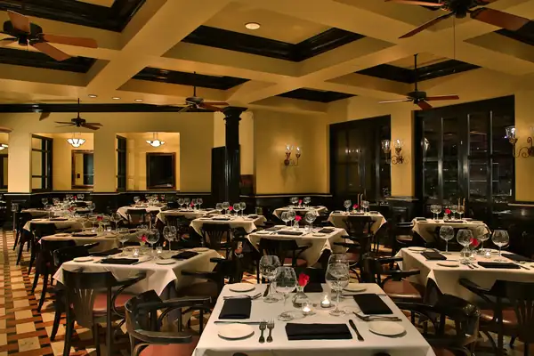 Stalwart Dallas Steakhouse Dakota’s Makes a Comeback in Downtown