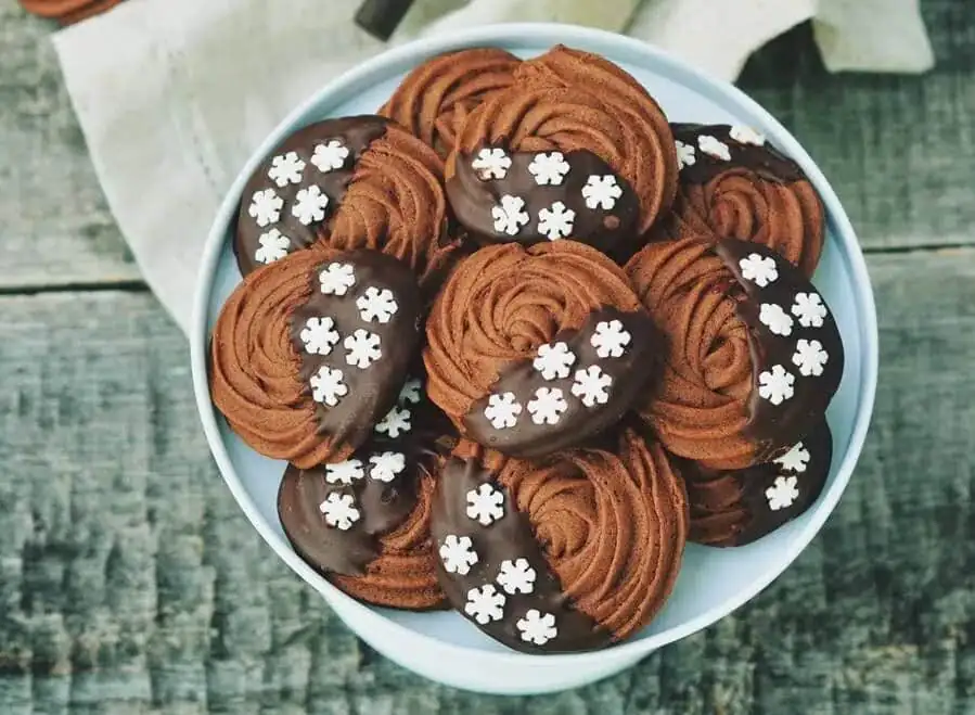 Chocolate and Ginger Shortbread Cookies