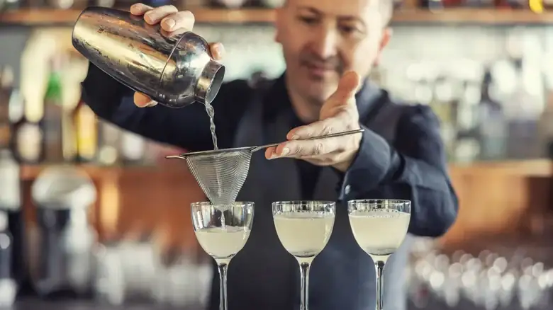 ¿Cuántos cócteles se pueden preparar en una coctelera a la vez?